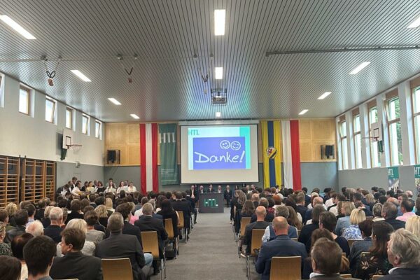 Herzliche Gratulation zur bestandenen Matura!