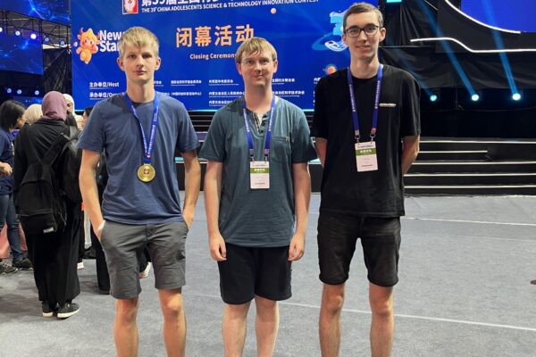 HTL-Absolventen erfolgreich beim CASTIC in China!