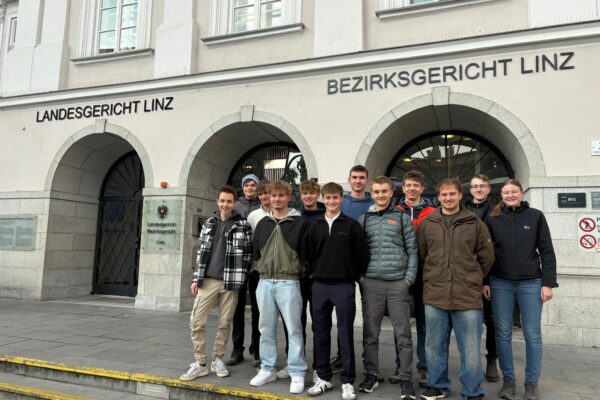 Recht hautnah erleben: Besuch beim Landesgericht Linz