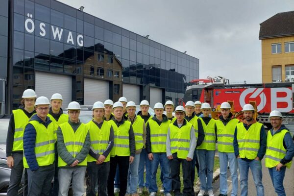 Betriebserkundungstag nach dem Maturaball „Abgang mit Steel“