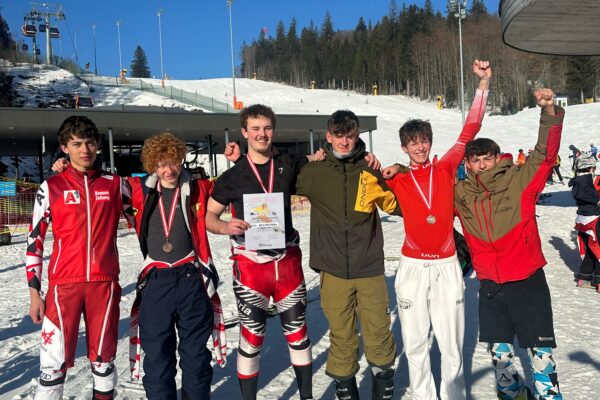Erfolgreicher Auftritt bei den Ski-Landesmeisterschaften der BHS OÖ