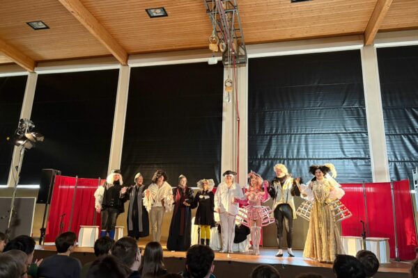 Theaterbesuch der 3.–5. Klassen