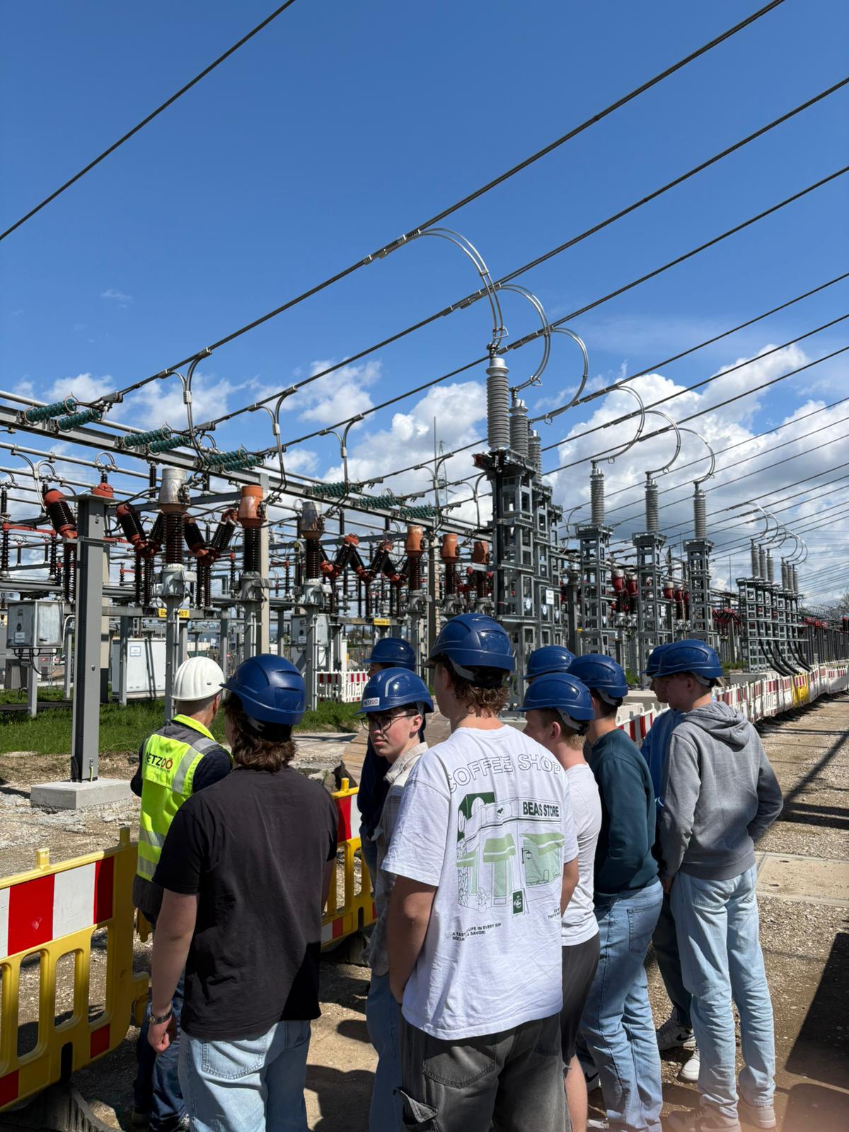 Von der Netzsteuerung zur Stromproduktion – Die 4A unterwegs