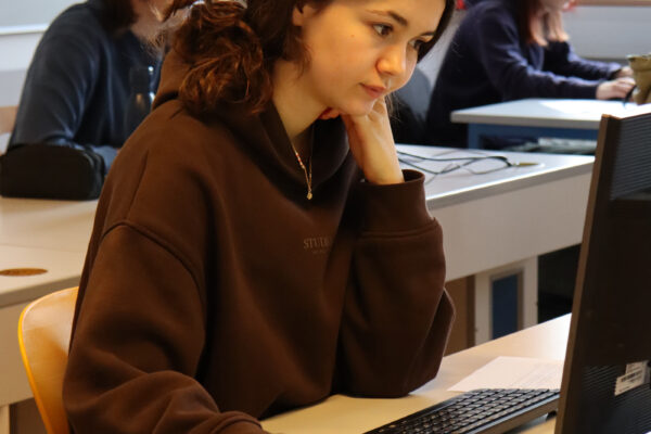 Die besten Nachwuchsphilosoph/-innen Österreichs – Philosophieolympiade 2026